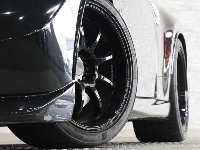 UJ0047534652_18_003.jpg