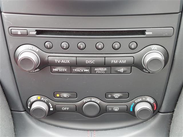 UZ0048662351_12_001.jpg