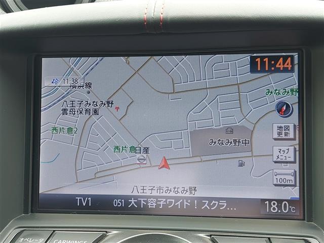 UZ0048662351_2_001.jpg