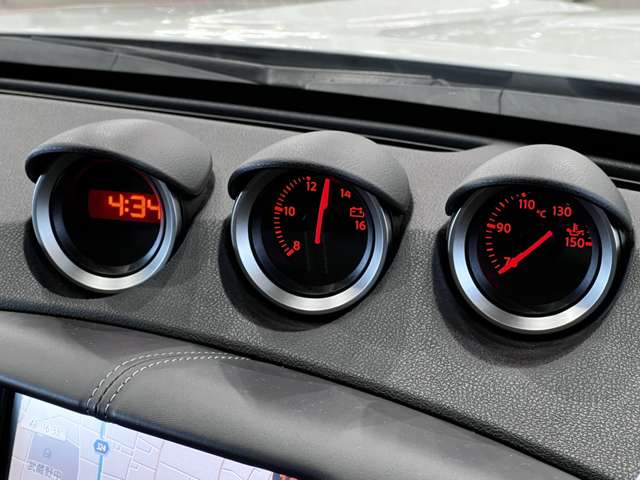 UJ0046386778_33_002.jpg
