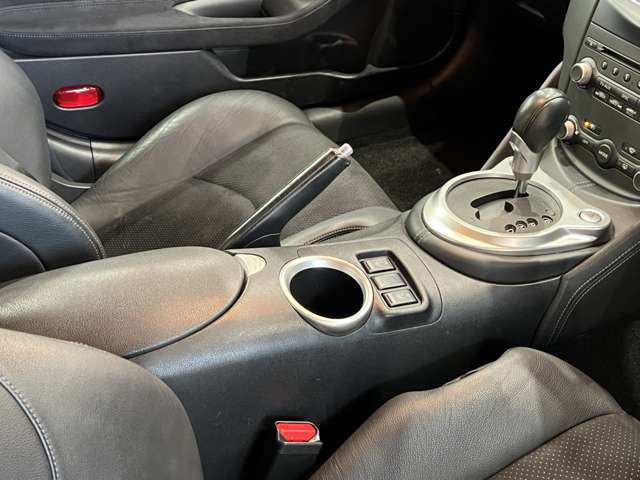 UJ0048068316_36_002.jpg
