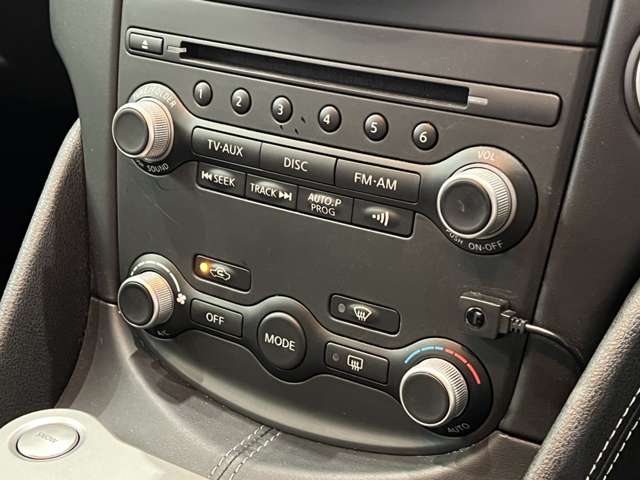 UJ0048068316_37_002.jpg
