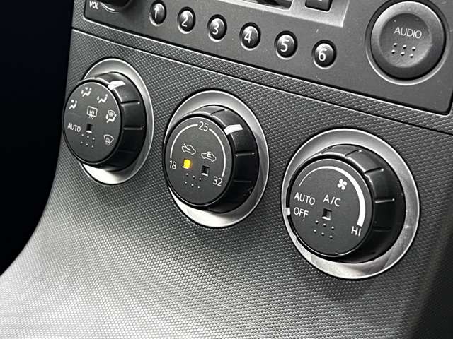UJ0047981203_41_002.jpg