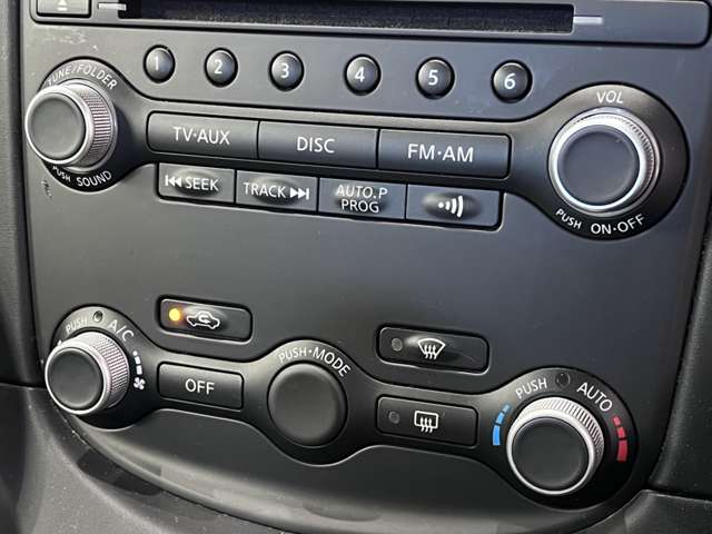 UJ0047398842_36_002.jpg