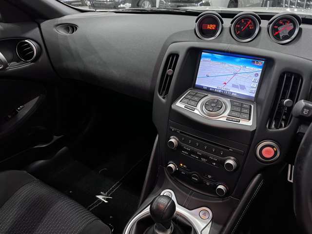 UJ0046706215_37_002.jpg