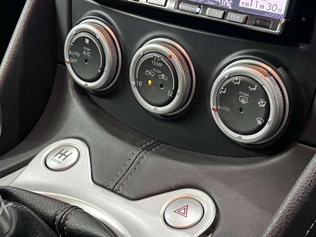 UJ0047710036_35_002.jpg