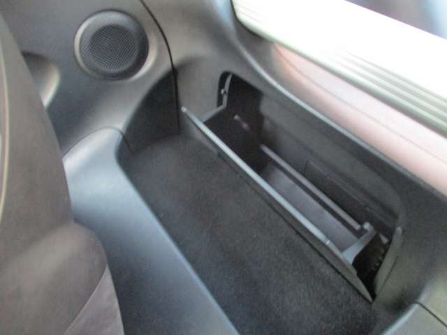 U00047248154_40_004.jpg
