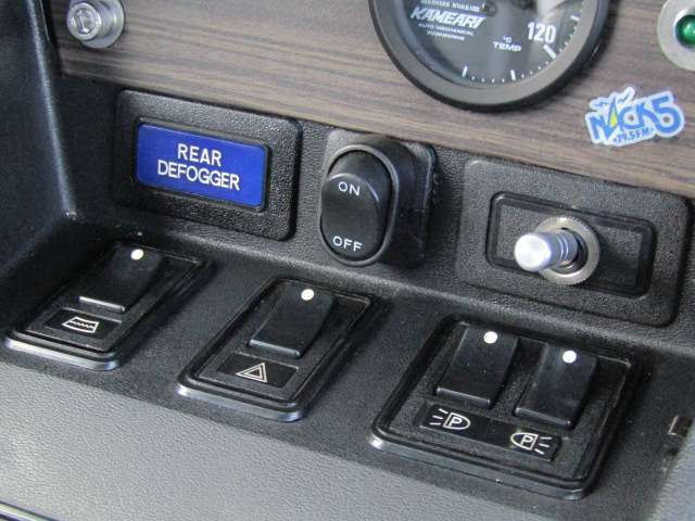 U00040328888_68_009.jpg