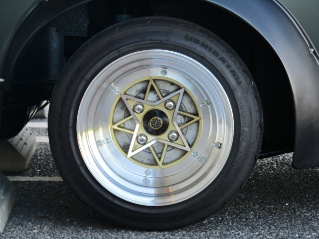 UZ0046407030_16_001.jpg