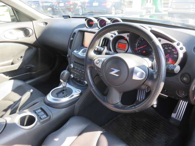 UJ0048359895_16_002.jpg