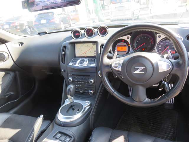 UJ0048359895_18_002.jpg