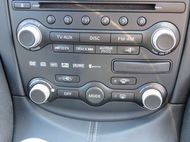 UJ0048359895_31_001.jpg