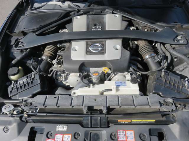 UJ0048359895_48_001.jpg
