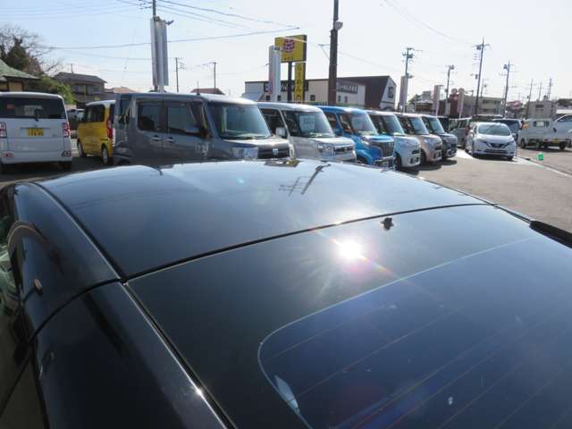 UJ0048359895_50_001.jpg