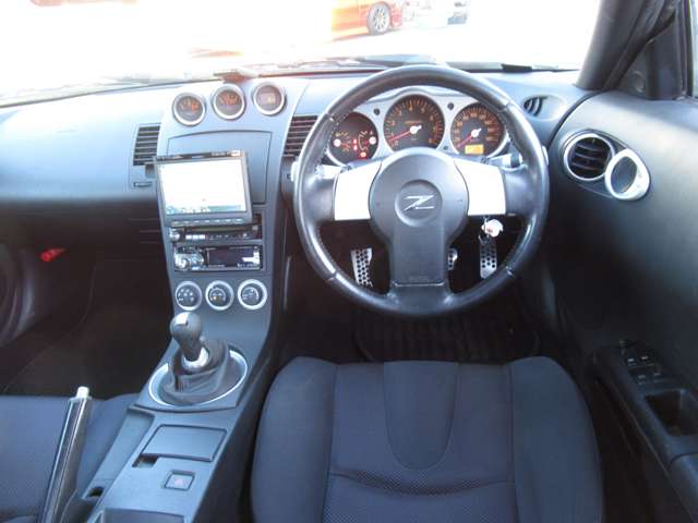 UZ0047424236_1_003.jpg