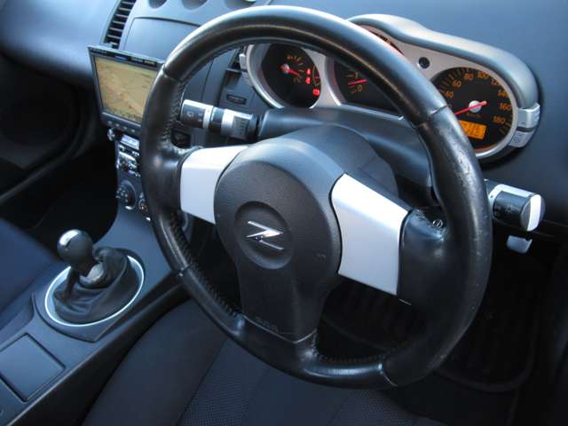 UZ0047424236_36_002.jpg