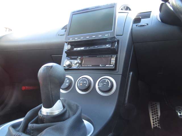 UZ0047424236_40_002.jpg
