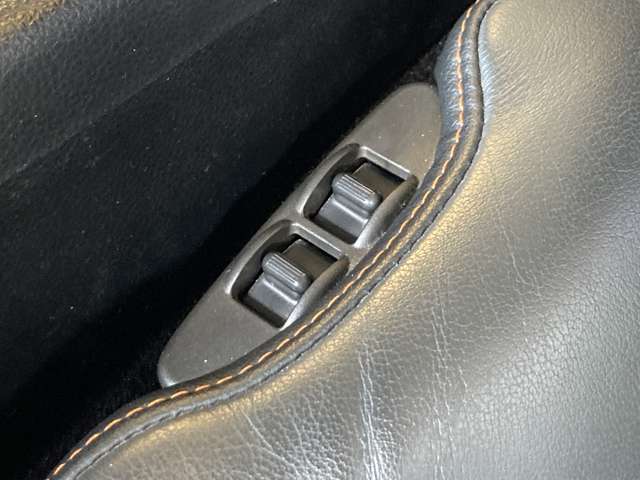 U00048302823_63_002.jpg