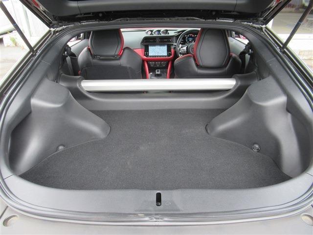 UJ0048083441_13_001.jpg