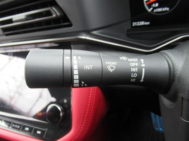 UJ0048083441_36_001.jpg