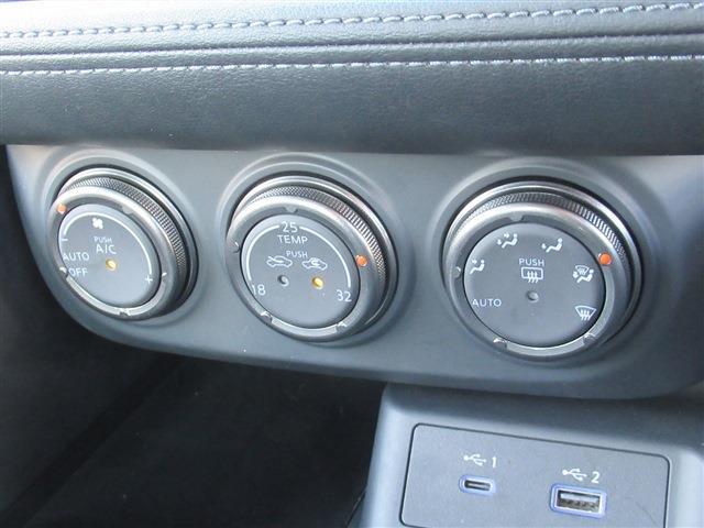 UJ0048252019_32_001.jpg