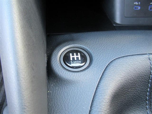 UJ0048252019_34_001.jpg
