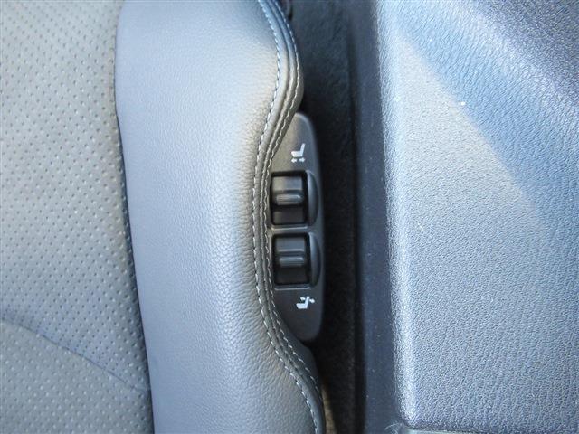UJ0048252019_38_001.jpg