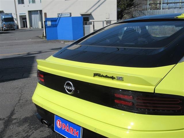 UJ0048252019_64_001.jpg