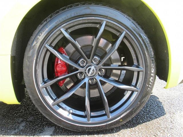 UJ0048252019_68_001.jpg