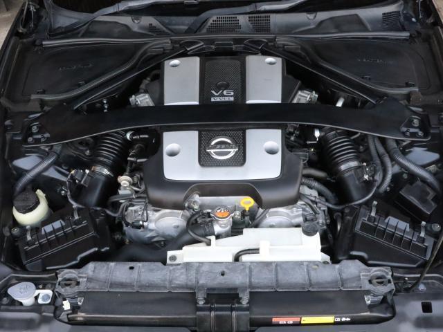 UZ0048562253_8_001.jpg
