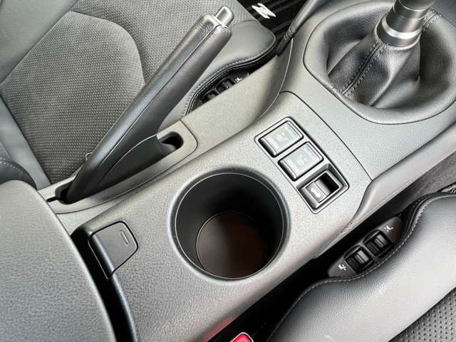 U00048579039_34_002.jpg