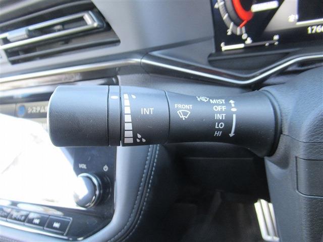 UJ0048227974_39_001.jpg