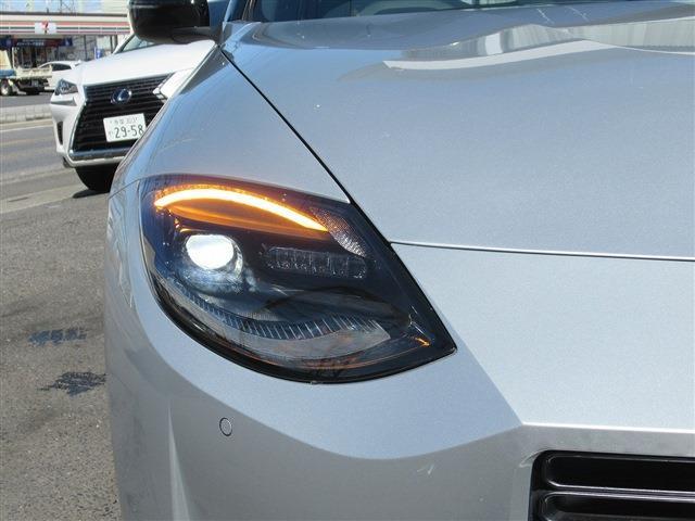 UJ0048227974_56_002.jpg