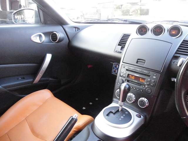 U00048621903_33_001.jpg