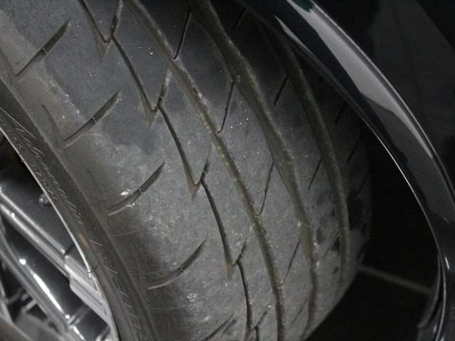 U00048219907_33_001.jpg