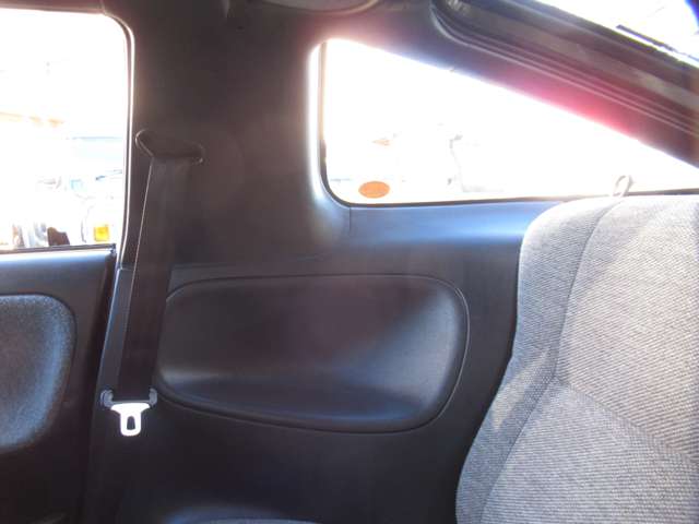 UJ0047593447_17_006.jpg