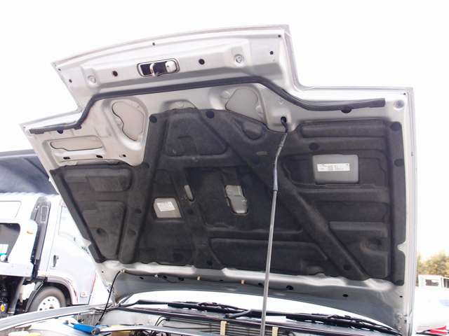 U00048285857_76_001.jpg