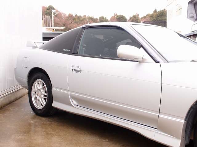 U00048285857_9_001.jpg