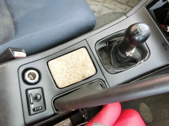 UJ0047621787_15_001.jpg