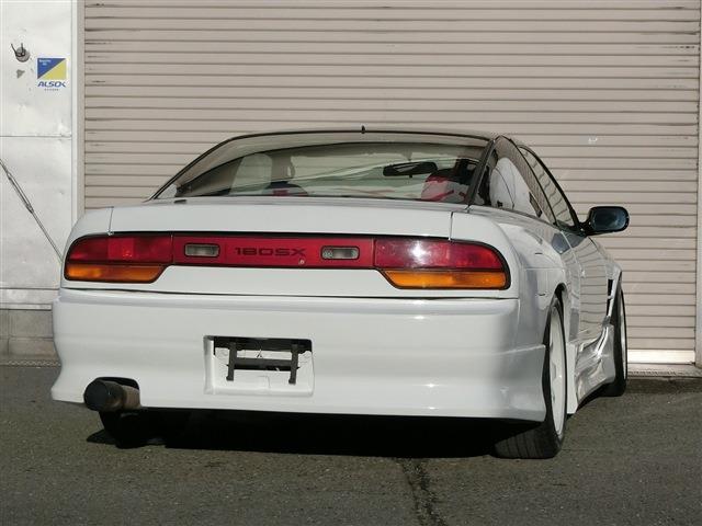 UJ0047621787_3_001.jpg
