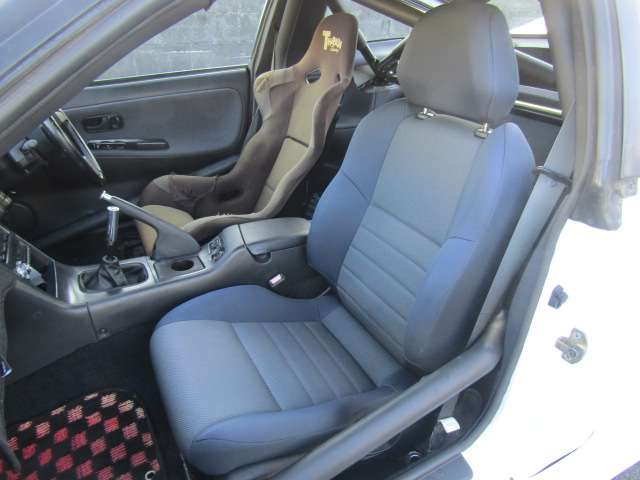 U00044556590_9_001.jpg