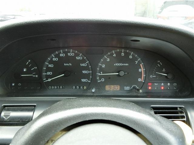UJ0046696304_18_001.jpg