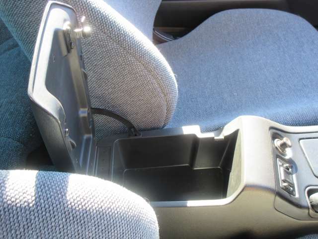 U00047489304_43_005.jpg