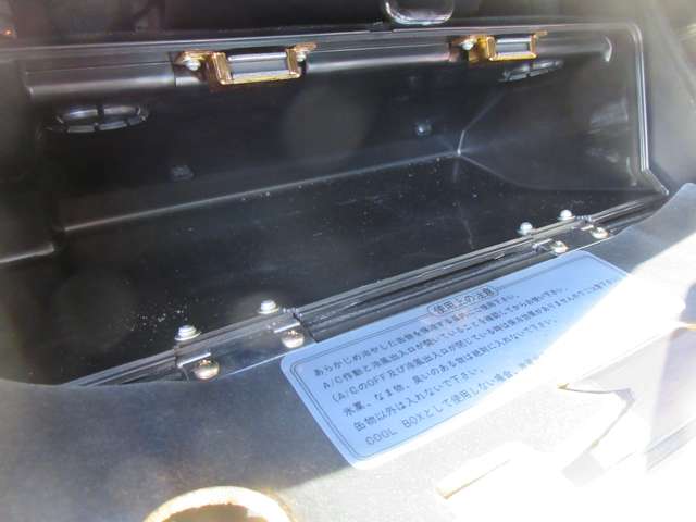 U00047489304_54_003.jpg