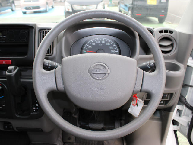 UZ0047885111_19_001.jpg