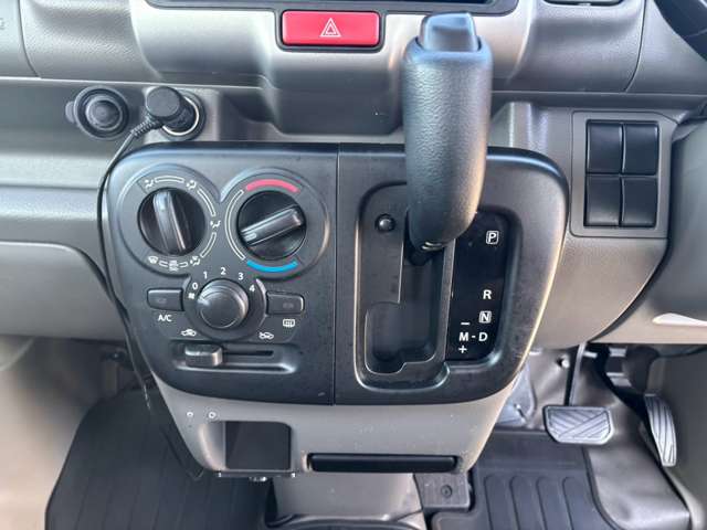 U00048371780_34_001.jpg