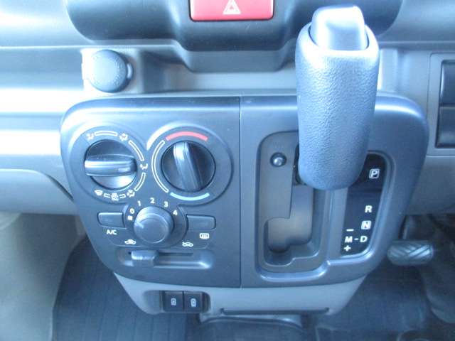 U00048002931_14_001.jpg