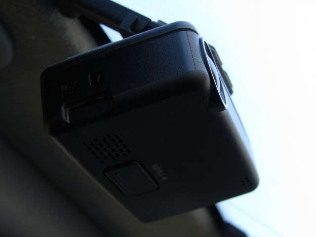 U00047628301_16_001.jpg
