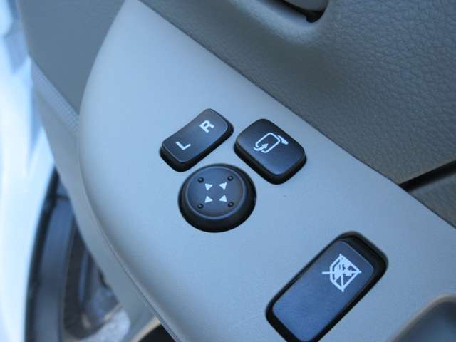 U00047767981_4_001.jpg