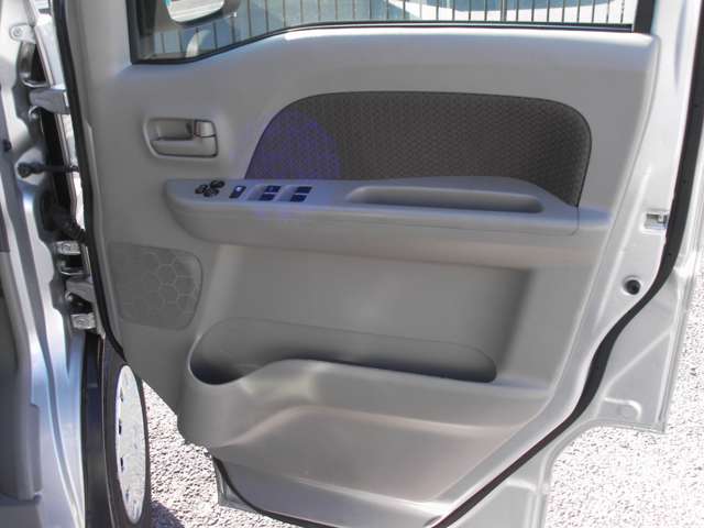 U00048453238_18_002.jpg